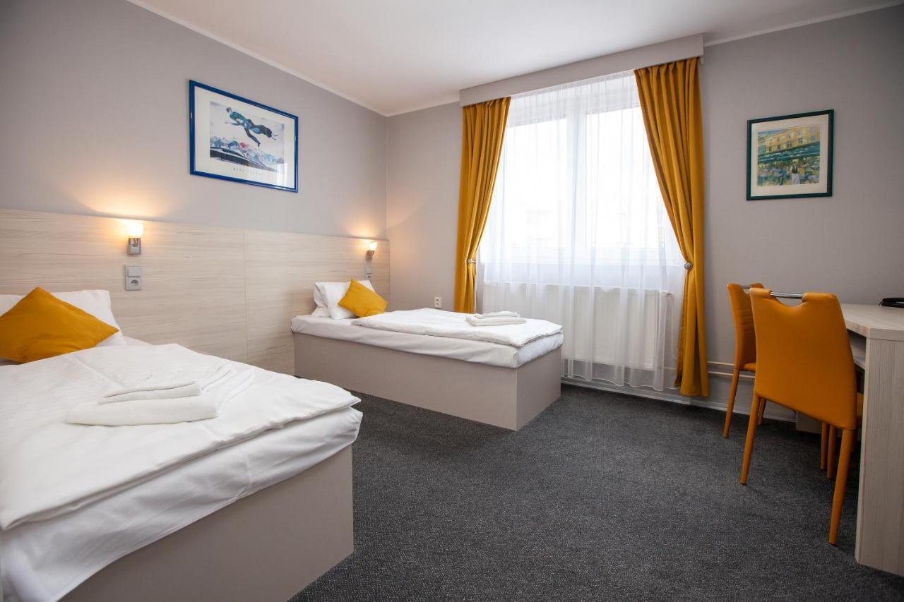 Hotel Stella Plzen Exterior photo